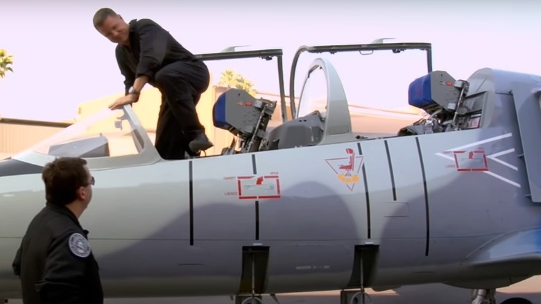 A Soviet fighter jet on Pawn Stars