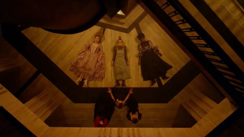 "American Horror Story" witches in "Apocalypse"