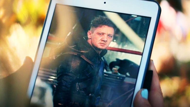 Hawkeye's photograph on an iPad.