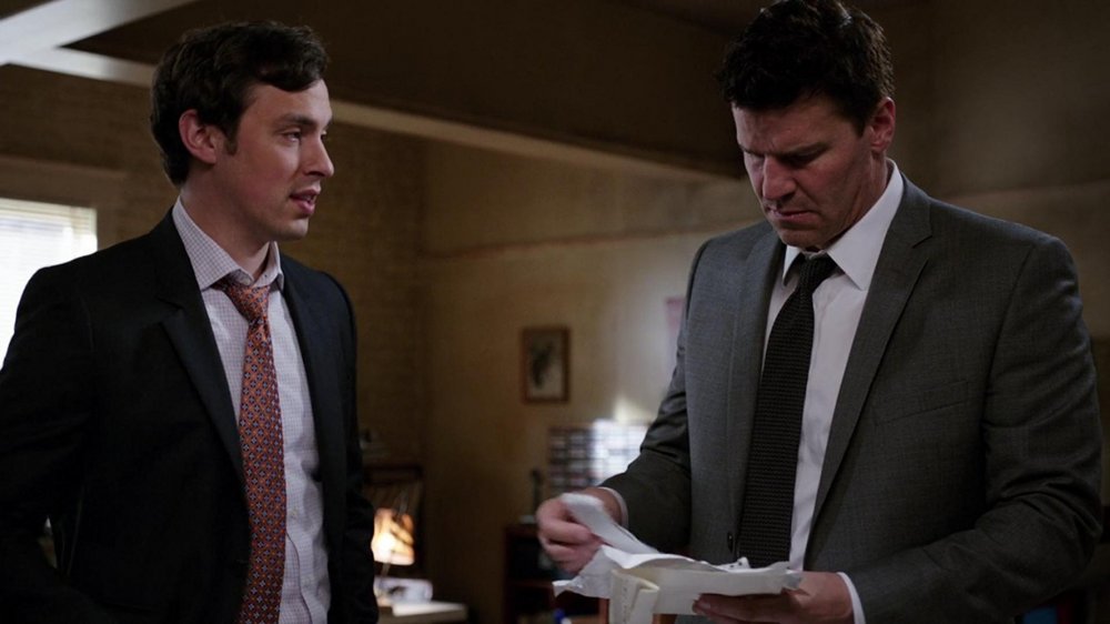 John Francis Daley as Sweets and David Boreanaz as Agent Booth in Bones