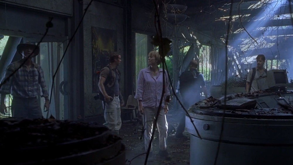 Sam Neill, Alessandro Nivola, Téa Leoni, Michael Jeter, and William H. Macy in Jurassic Park III