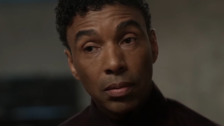 Allen Payne serious