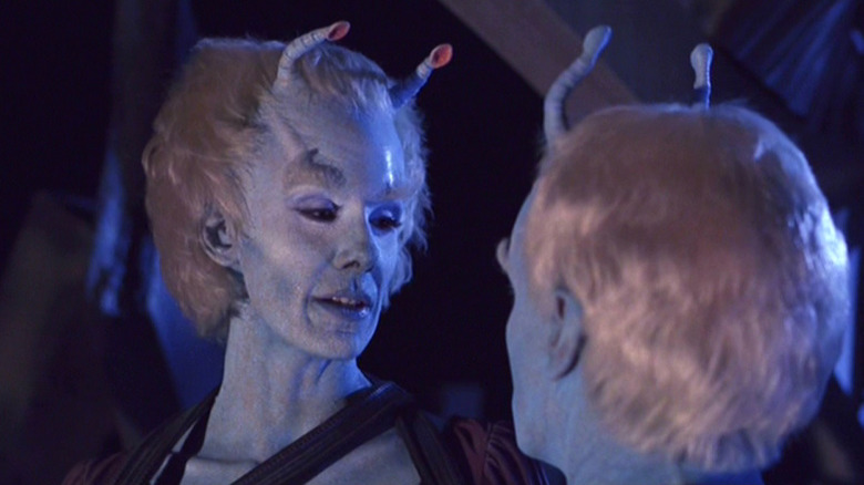 Tarah speaking to another Andorian