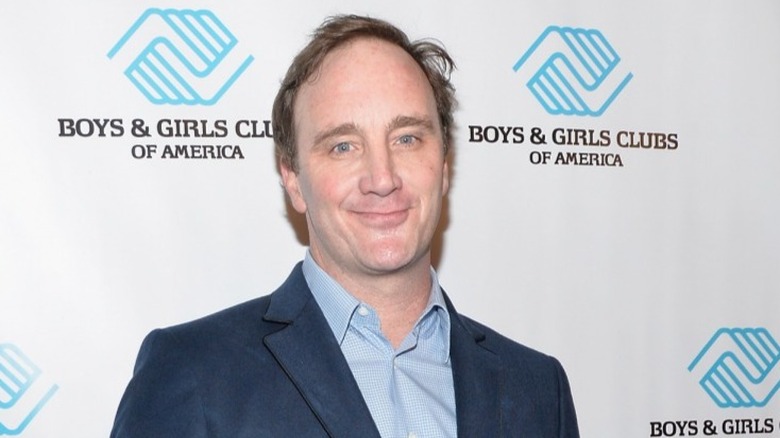 Jay Mohr closed mouth smile