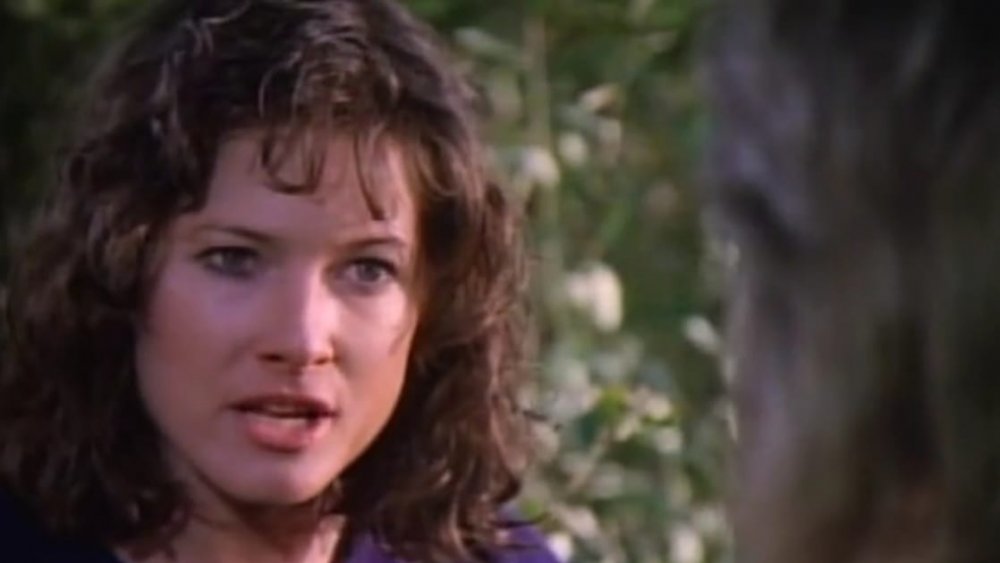 Elyssa Davalos as Nikki Carpenter in MacGyver