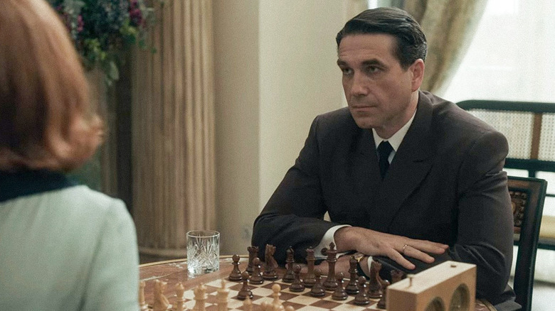 Borgov playing chess