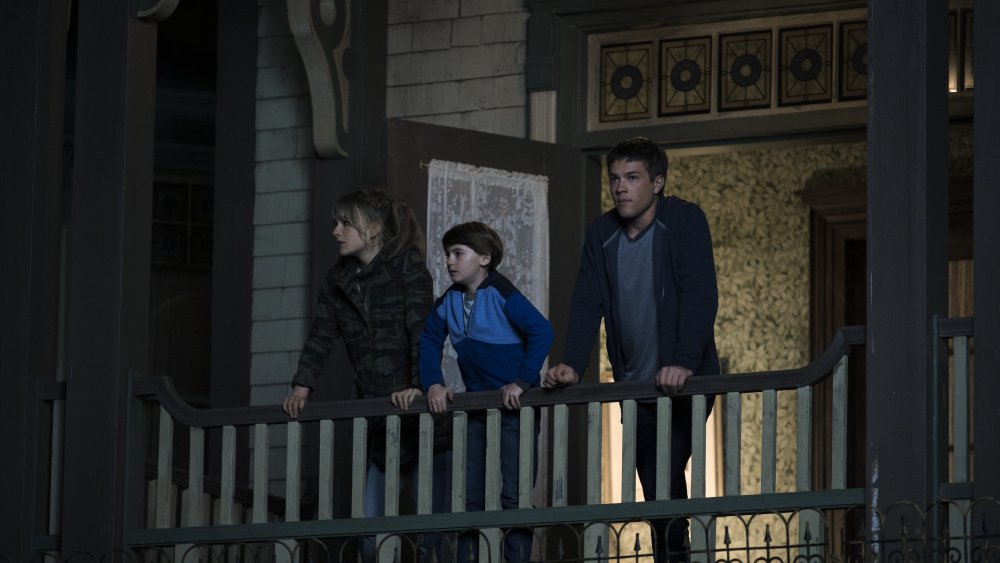 Emilia Jones as Kinsey Locke, Jackson Robert Scott as Bode Locke, and Connor Jessup as Tyler Locke