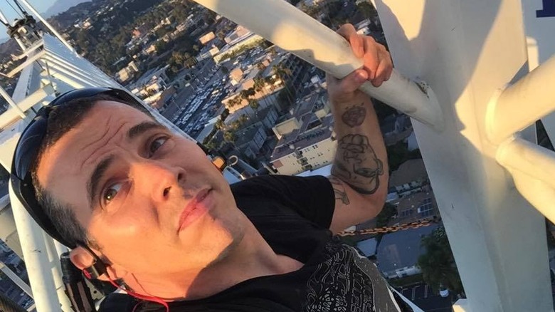 Steve-O climbing crane