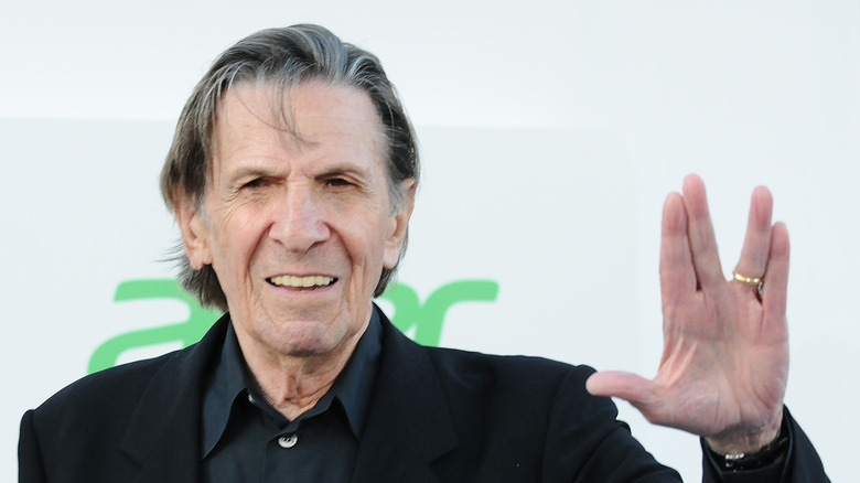 Leonard Nimoy doing Vulcan salute