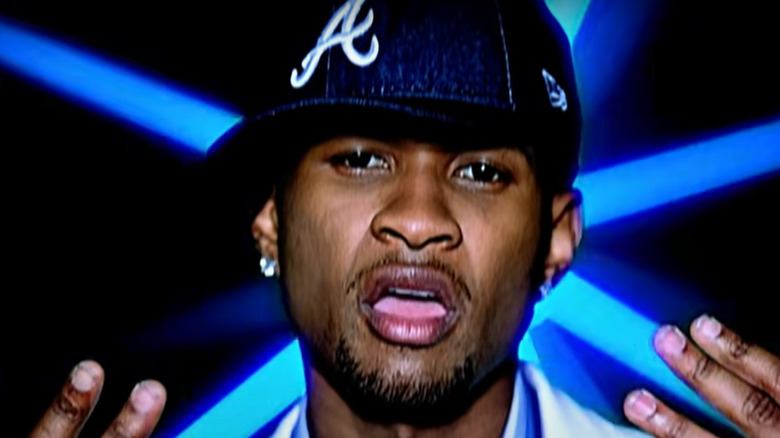 Usher singing in Yeah! video