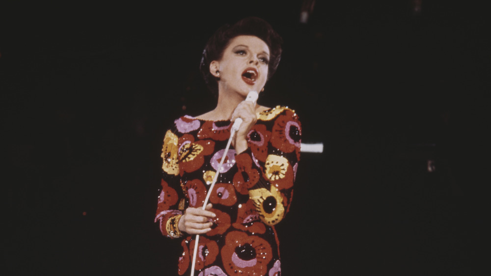 Judy Garland singing