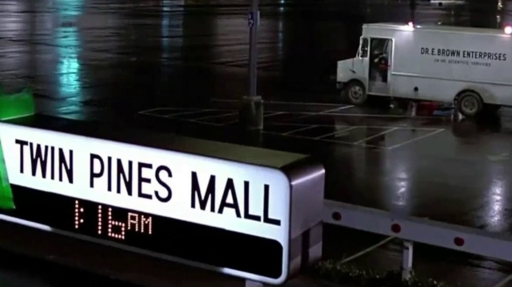 Twin Pines Mall