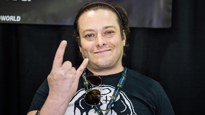 Edward Furlong posing for picture