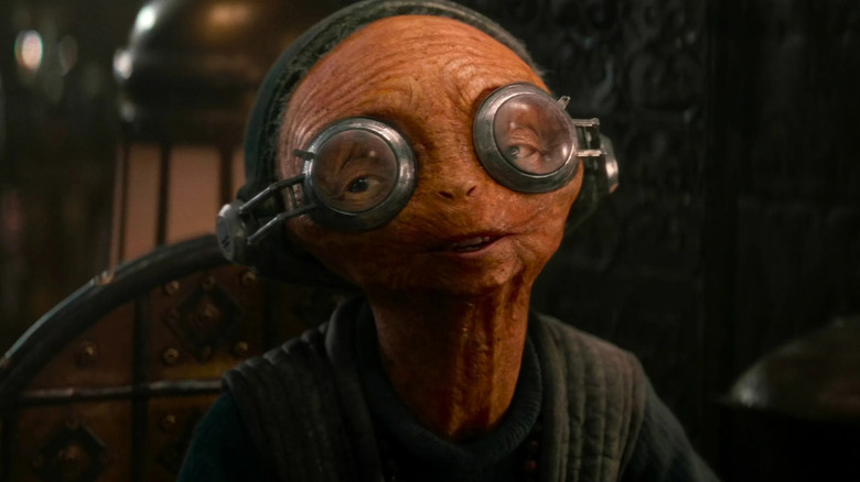 Maz Kanata staring Finn