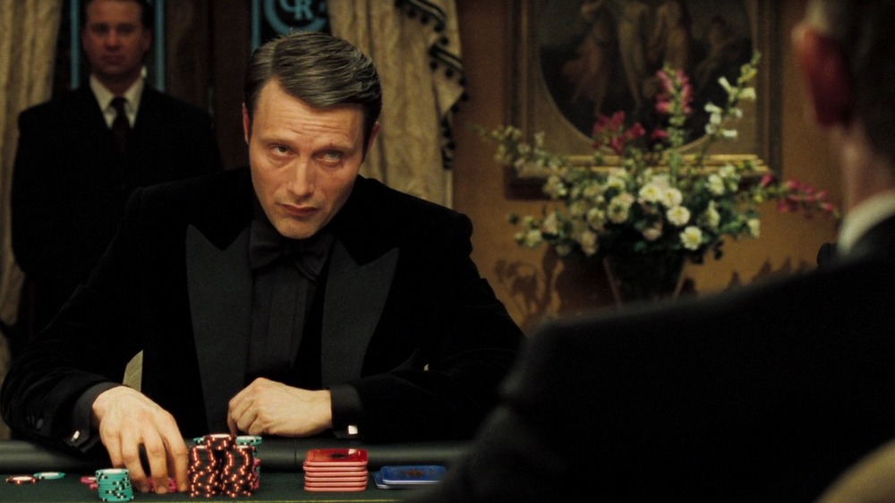 Le Chiffre playing poker