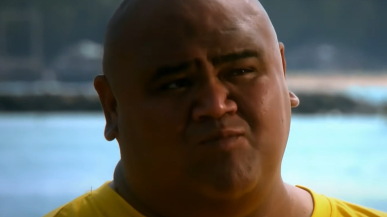 Taylor Wily eating on Hawaii Five-0