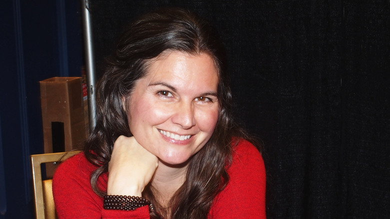 Lisa Jakub posing at event