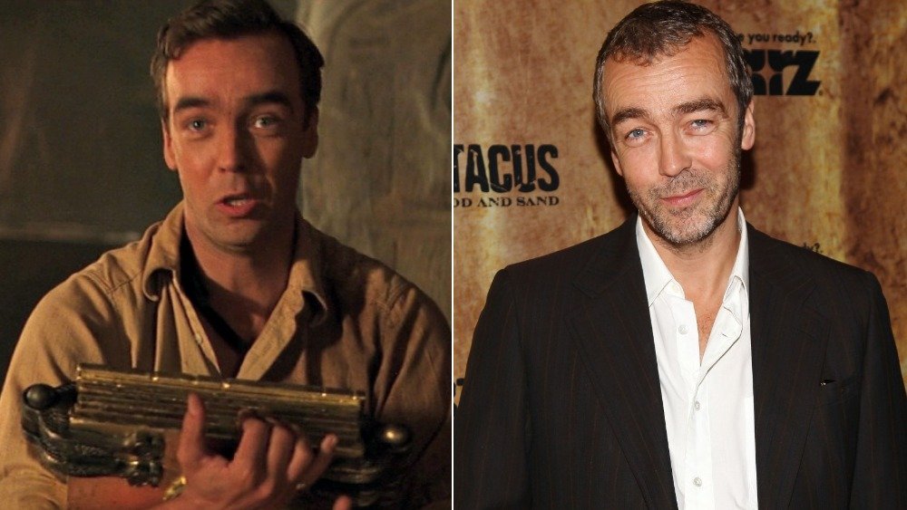 John Hannah as Jonathan Carnahan in The Mummy