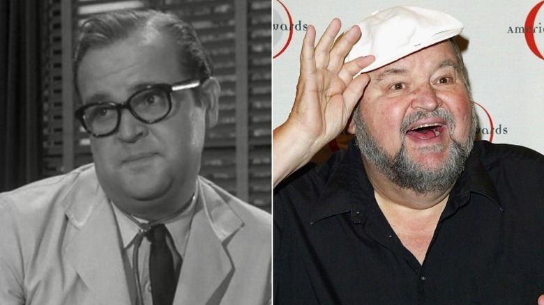 Dom DeLuise posing