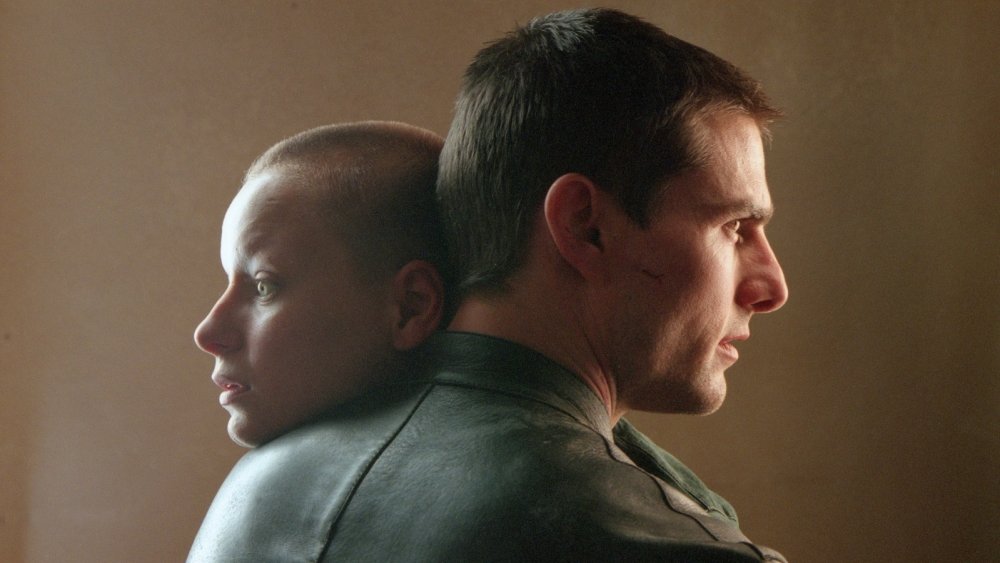 Samantha Morton and Tom Cruise in Minority Report