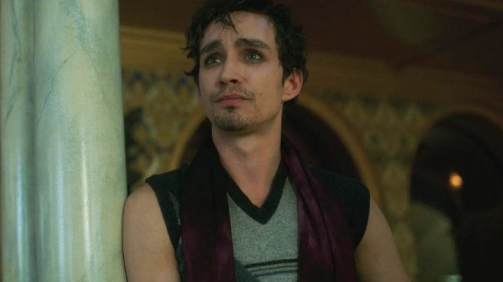 Robert Sheehan plays Klaus Hargreeves in Netflix's The Umbrella Academy