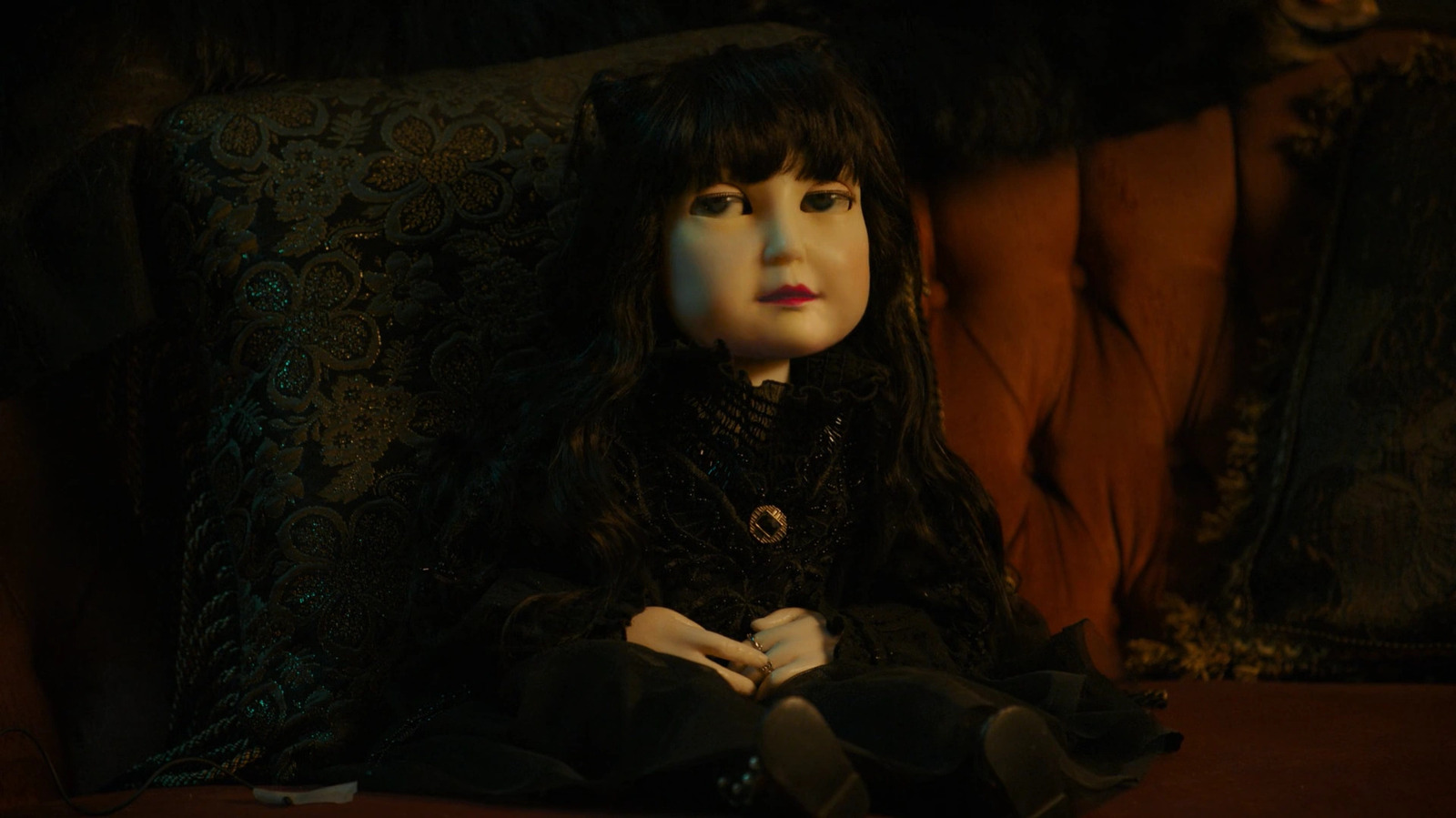 What We Do In The Shadows: Nadja's Ghost Doll & Her Visual Effects ...