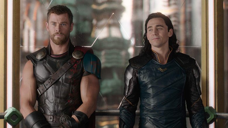 Tom Hiddleston and Chris Hemsworth in Thor: Ragnarok (2017)