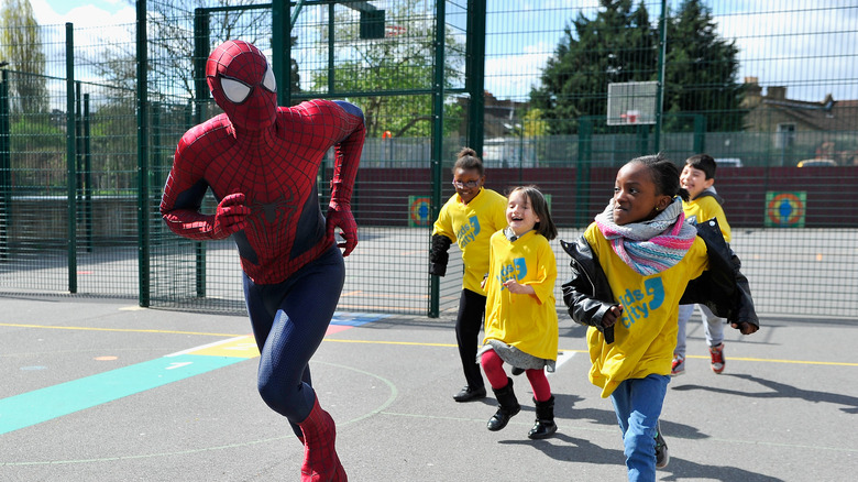 Andrew Garfield Spider-Man with children