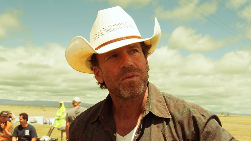 Taylor Sheridan behind the scenes of Hell or High Water