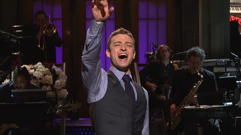 Justing Timberlake singing monologue on Saturday Night Live