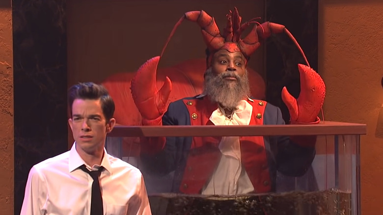 John Mulaney and Kenan Thompson singing in Diner Lobster