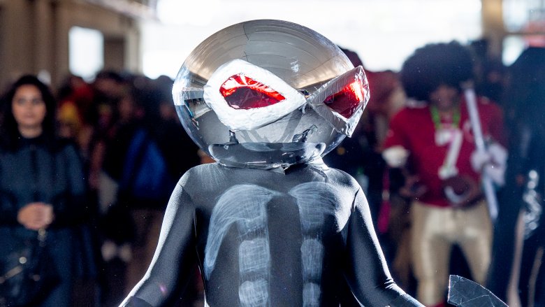 A fan cosplaying as Black Manta.