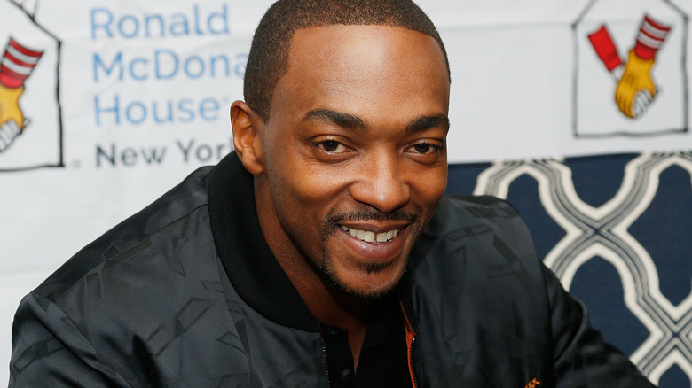 Anthony Mackie posing