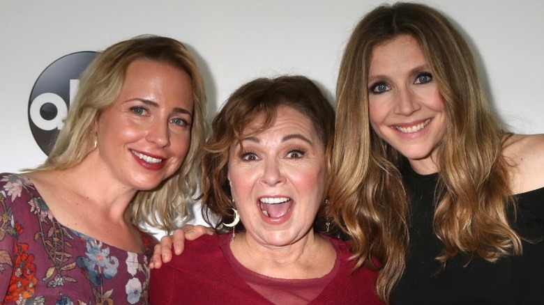 Lecy Goranson Roseanne Barr Sarah Chalke smiling