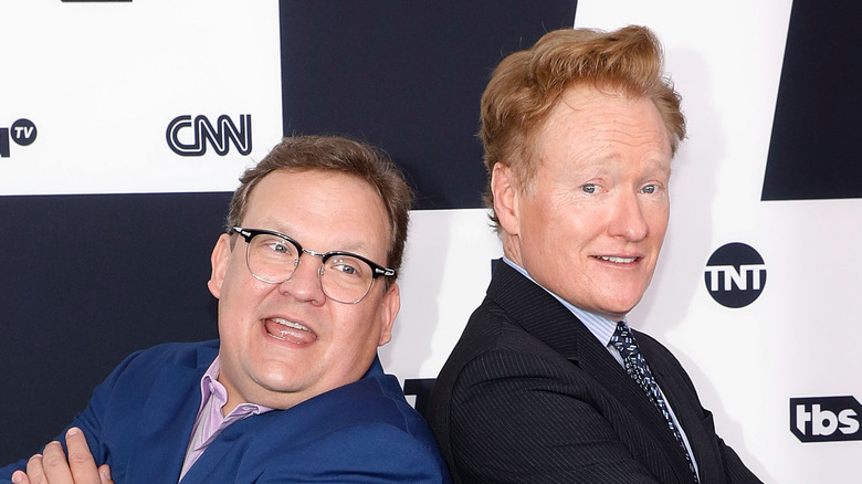 Andy Richter and Conan O'Brien posing