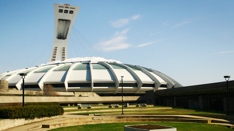 Montreal olympic stadium 