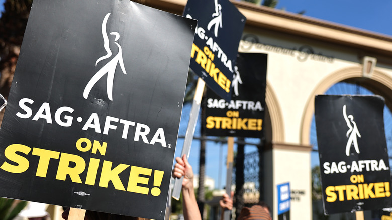 SAG AFTRA strike signs