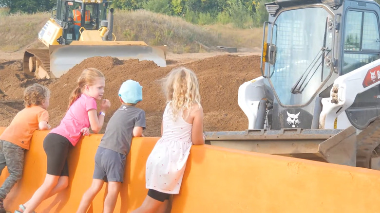 Kids at extreme sandbox watching