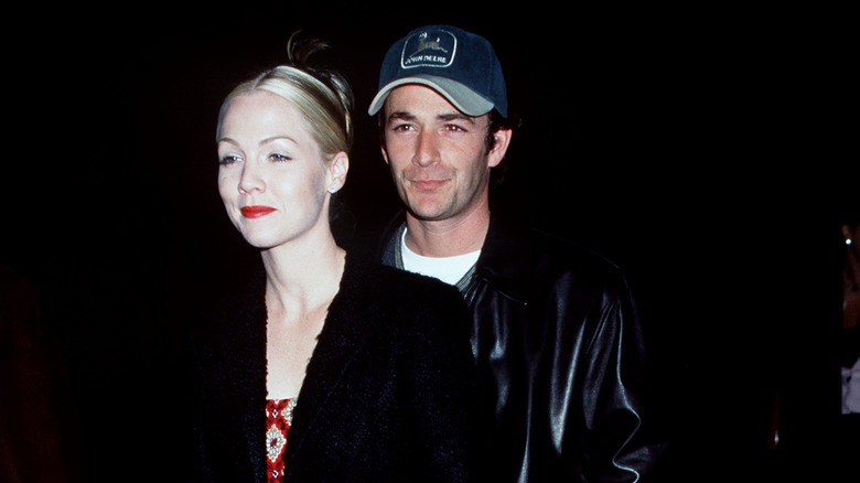 Jennie Garth and Luke Perry in 2000