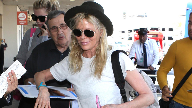 Kim Basinger at airport