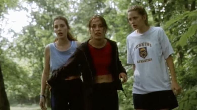 Piper Parabo, Jessica Pare, and Mischa Barton seeing an eagle