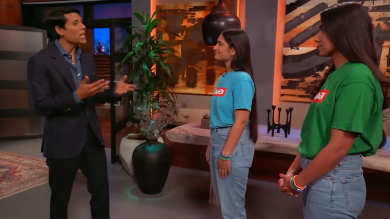 SoaPen team talking with Tolia on "Shark Tank" (2022)