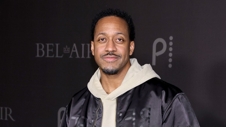 Jaleel White posing at event
