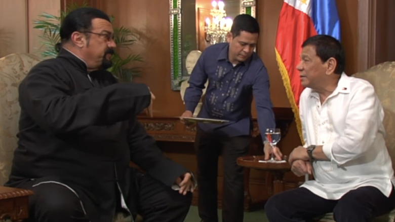 Steven Seagal talking to Rodrigo Duterte