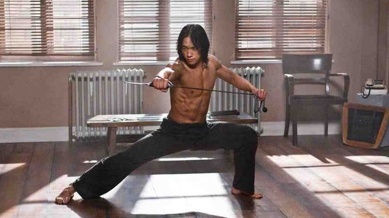 Raizo's training in his apartment