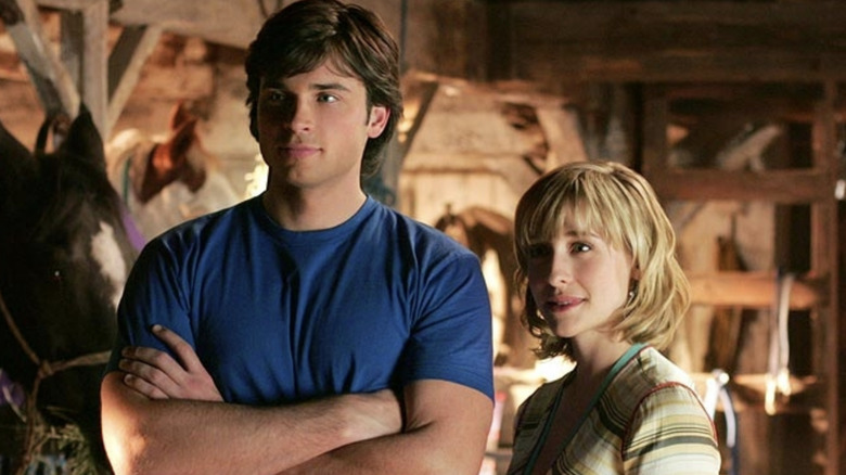 Clark and Chloe say farewell to the Justice League on Smallville