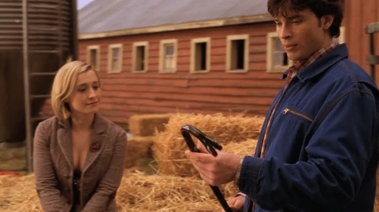 Chloe watches Clark bend steel on Smallville