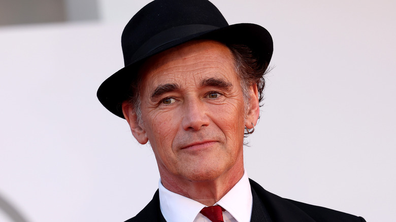 Mark Rylance wearing a hat