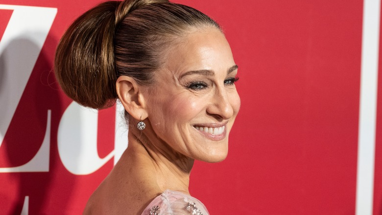 Sarah Jessica Parker smiling