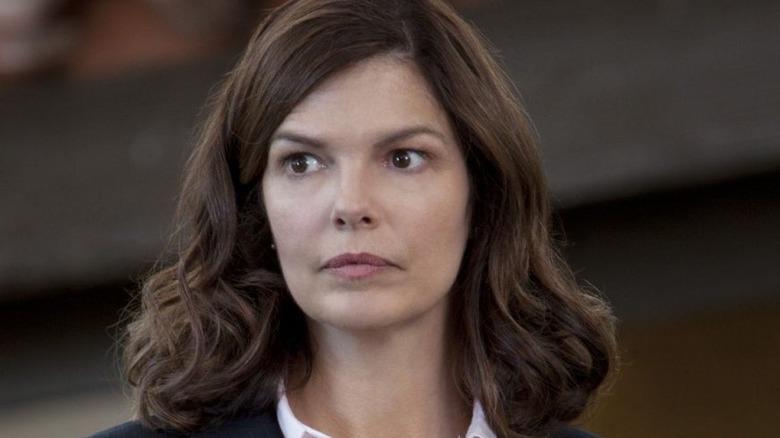 Jeanne Tripplehorn looking off camera in Criminal Minds